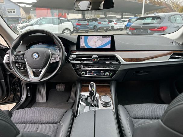 BMW 520d Touring xDrive Sport Line 140 kW image number 20