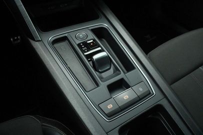 Car image 32