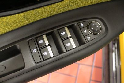Car image 46