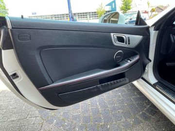 Car image 30