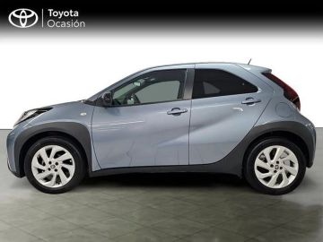 Car image 5