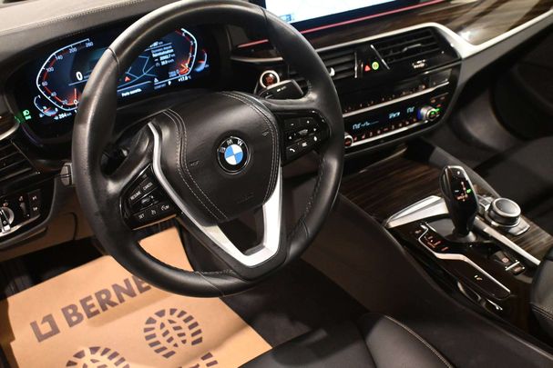 BMW 530i xDrive 185 kW image number 16