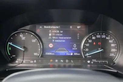 Car image 31