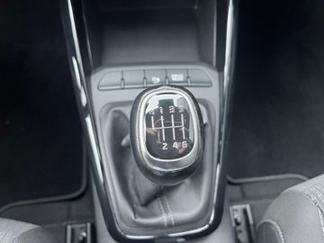 Car image 30