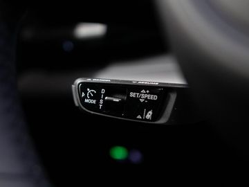 Car image 34