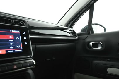 Car image 33