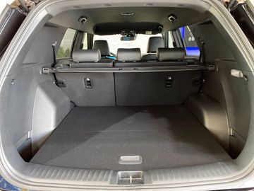 Car image 29