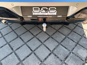 Car image 38