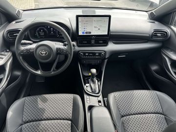 Car image 10