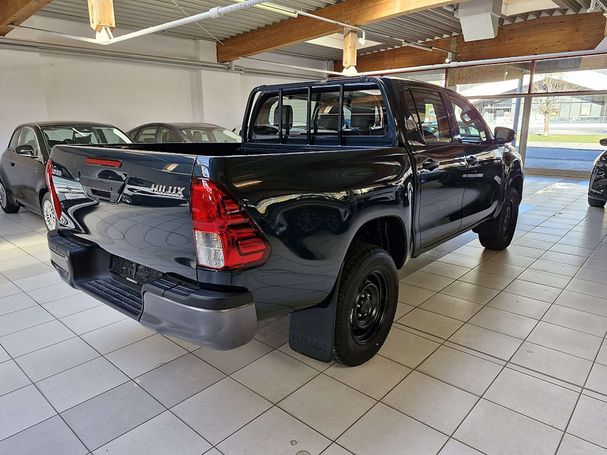 Toyota Hilux D 2.4 4WD 110 kW image number 3