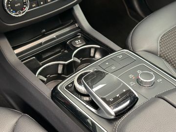 Car image 35