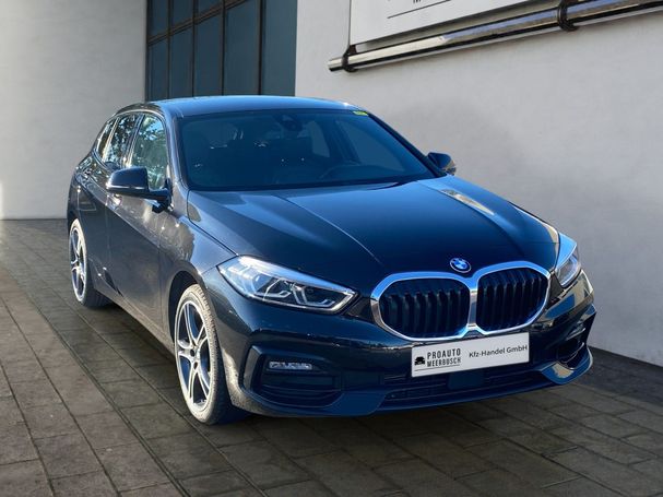 BMW 120i M Sport 131 kW image number 2