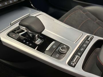 Car image 37