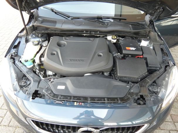 Volvo V40 D3 Geartronic Momentum 110 kW image number 13