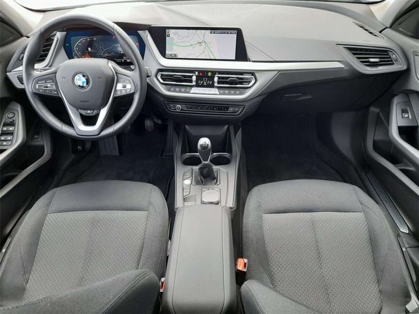 BMW 118i 100 kW image number 8