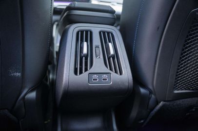 Car image 41