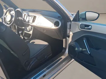 Car image 29