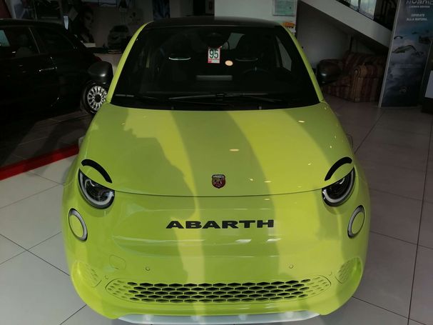 Abarth 500 e 42 kWh 114 kW image number 4