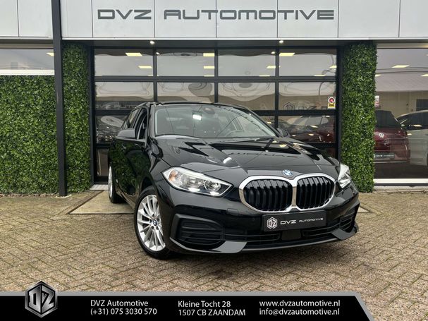 BMW 118i Advantage 104 kW image number 2