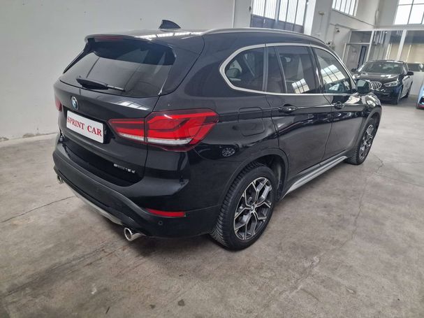 BMW X1 sDrive18d Advantage 110 kW image number 2