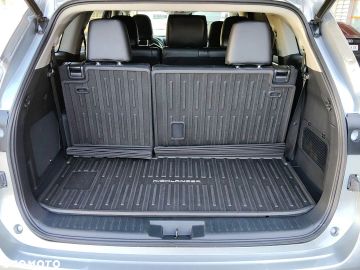 Car image 34
