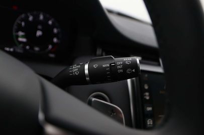 Car image 37