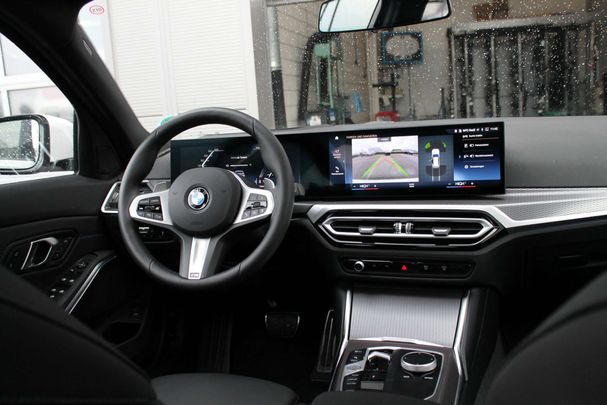 BMW 320i Touring 135 kW image number 4