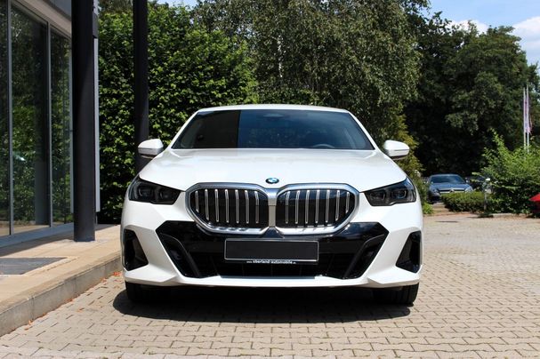 BMW 520i 140 kW image number 3