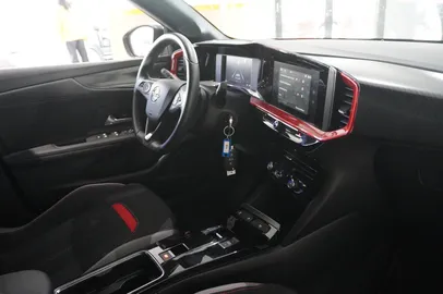 Car image 37