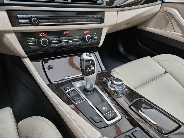 BMW 520i Touring 135 kW image number 12