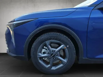 Car image 26