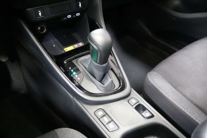 Car image 26