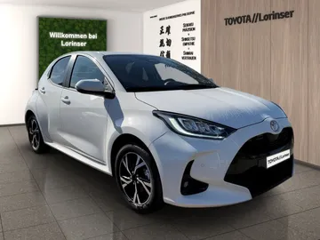 Car image 3