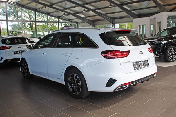 Kia Ceed Sportswagon Plug-in Hybrid Vision 104 kW image number 5