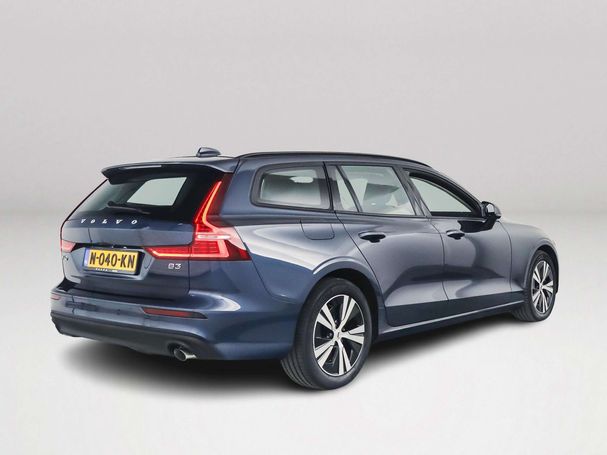 Volvo V60 Momentum 130 kW image number 2