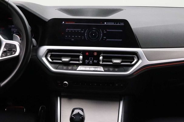 BMW 318i Touring M Sport 115 kW image number 25