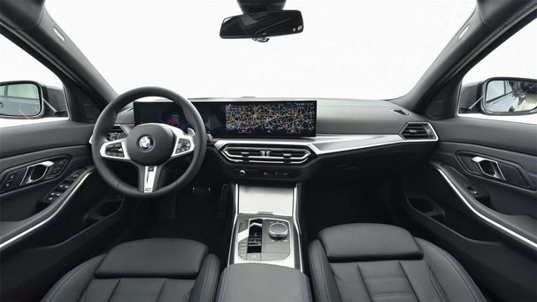 BMW 320d Touring xDrive 140 kW image number 7