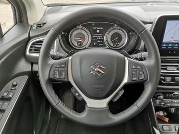 Car image 15