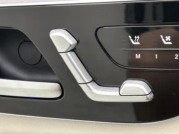 Car image 50