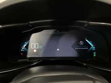 Car image 32