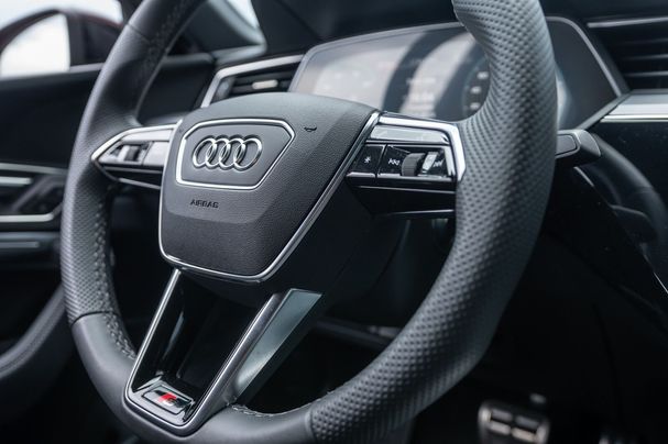 Audi e-tron 251 kW image number 27