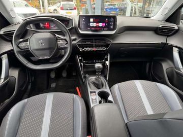 Car image 11