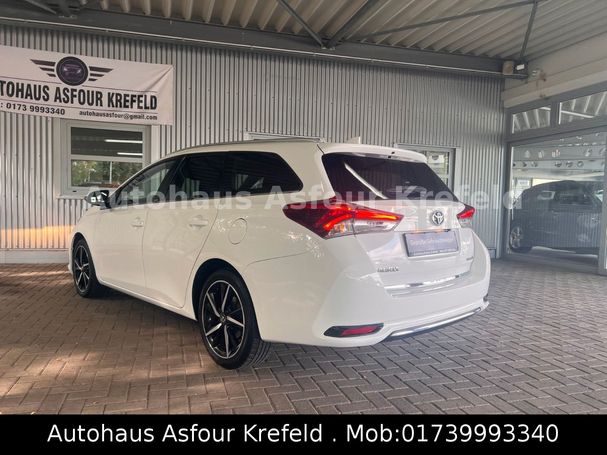 Toyota Auris Touring Sports Hybrid Edition S+ 100 kW image number 3