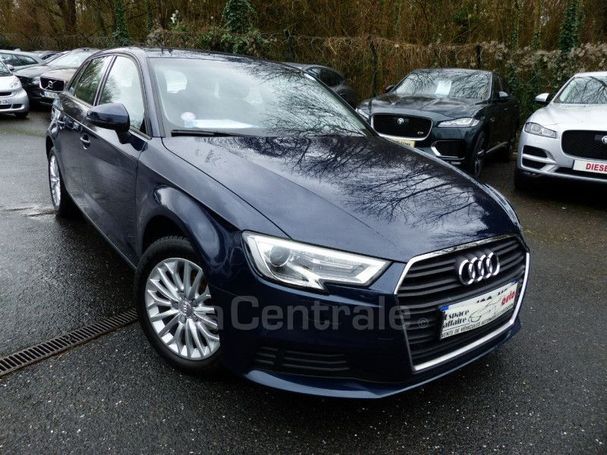 Audi A3 1.0 TFSI S tronic S-line Business 85 kW image number 2