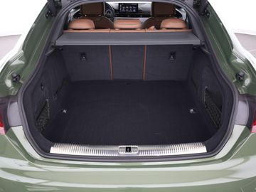 Car image 28