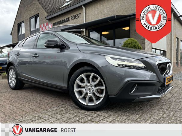 Volvo V40 Cross Country T3 113 kW image number 1