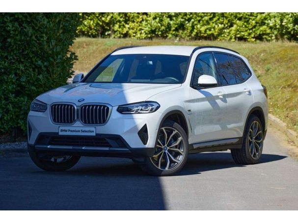 BMW X3 xDrive30e 215 kW image number 1