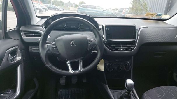 Peugeot 2008 BlueHDi 100 Active 74 kW image number 16