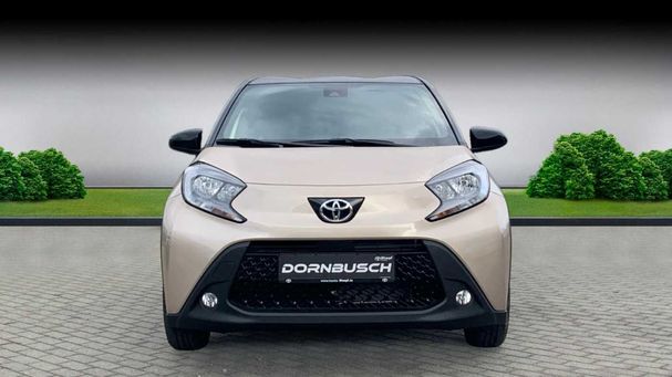 Toyota Aygo X 1.0 53 kW image number 2