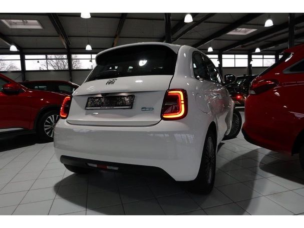 Fiat 500 e 87 kW image number 2